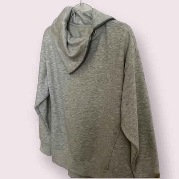 Zella‎ Zippered Neckline Sweatshirt - Picture 2 of 4